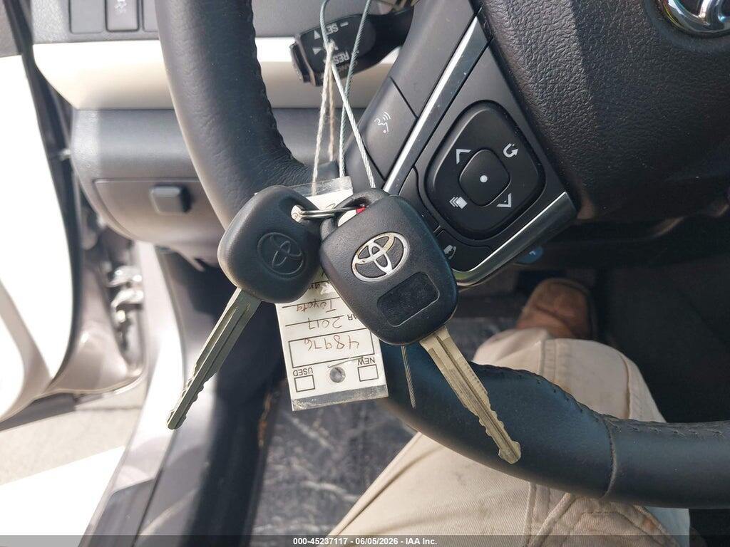 4T1BF1FK3HU297223 2017 TOYOTA CAMRY photo no. 11