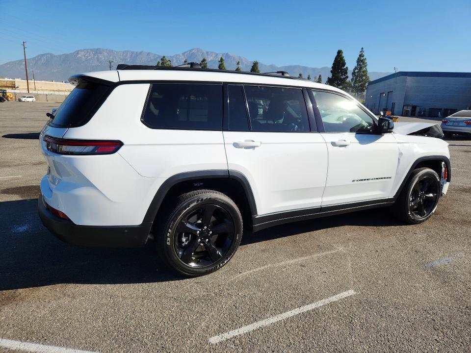 1C4RJJAG5P8806837 2023 JEEP GRAND CHEROKEE photo no. 3