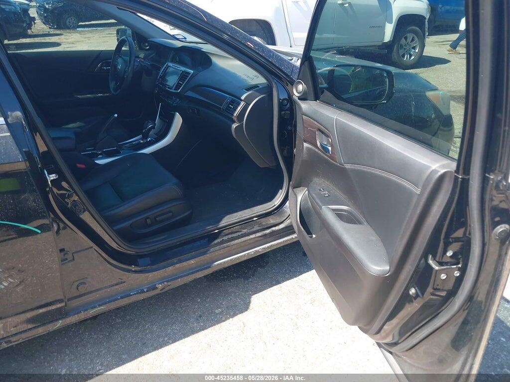1HGCR2F85HA054588 2017 HONDA ACCORD photo no. 5