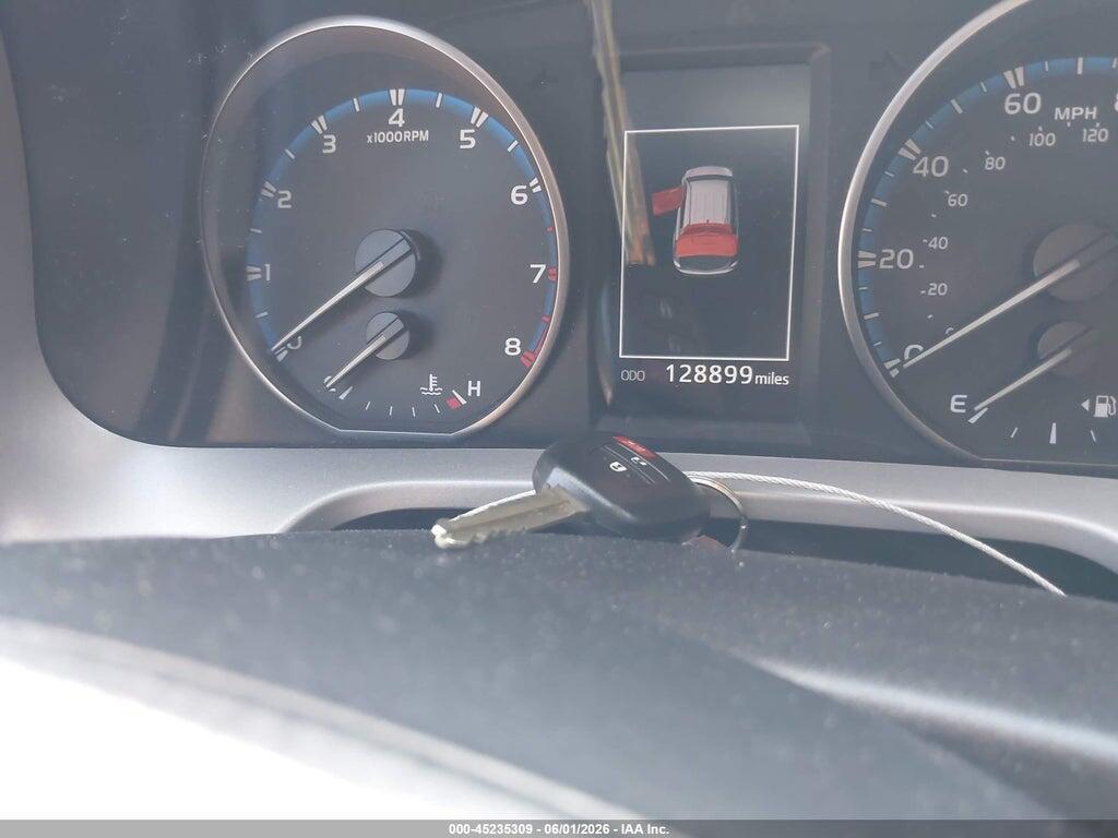 2T3ZFREV3HW354956 2017 TOYOTA RAV4 photo no. 11