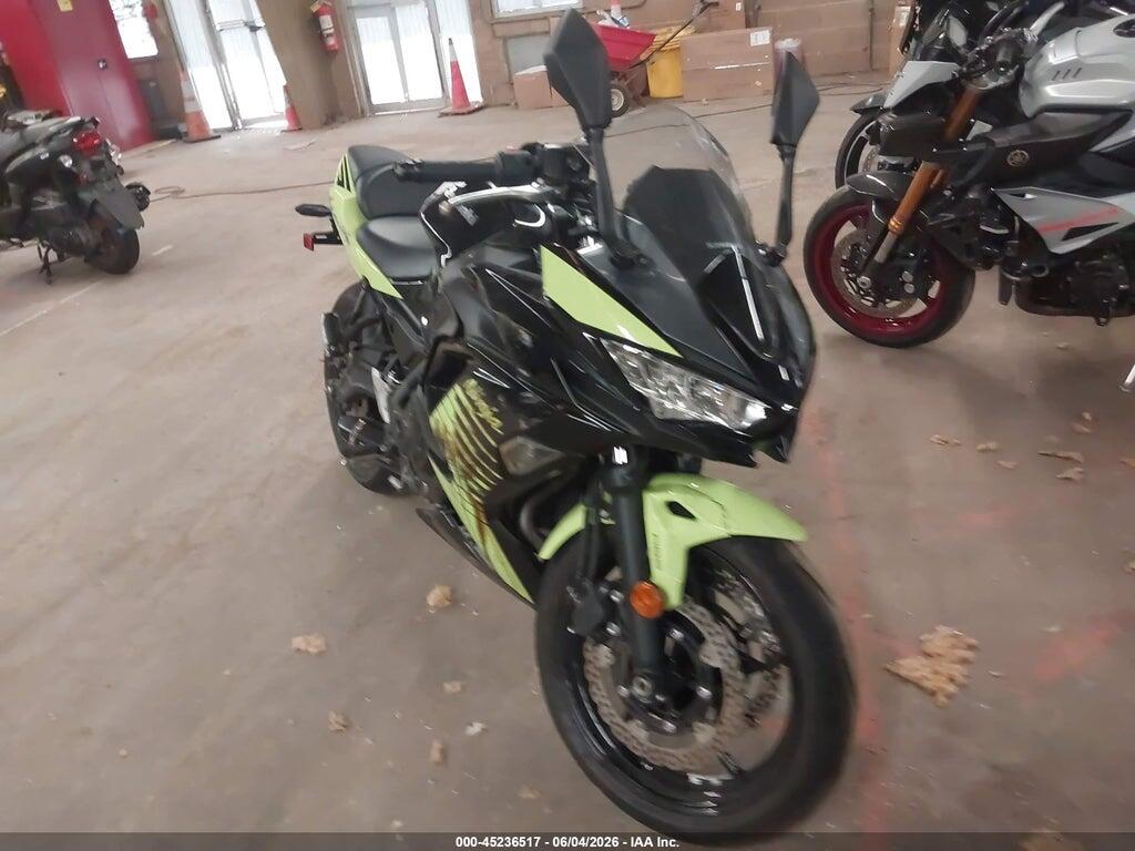 ML5EXEP1XTDAH5713 2026 KAWASAKI EX650 photo no. 1