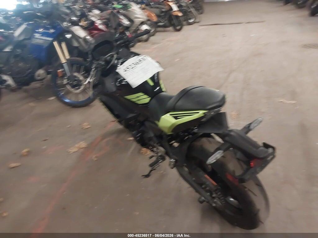 ML5EXEP1XTDAH5713 2026 KAWASAKI EX650 photo no. 3