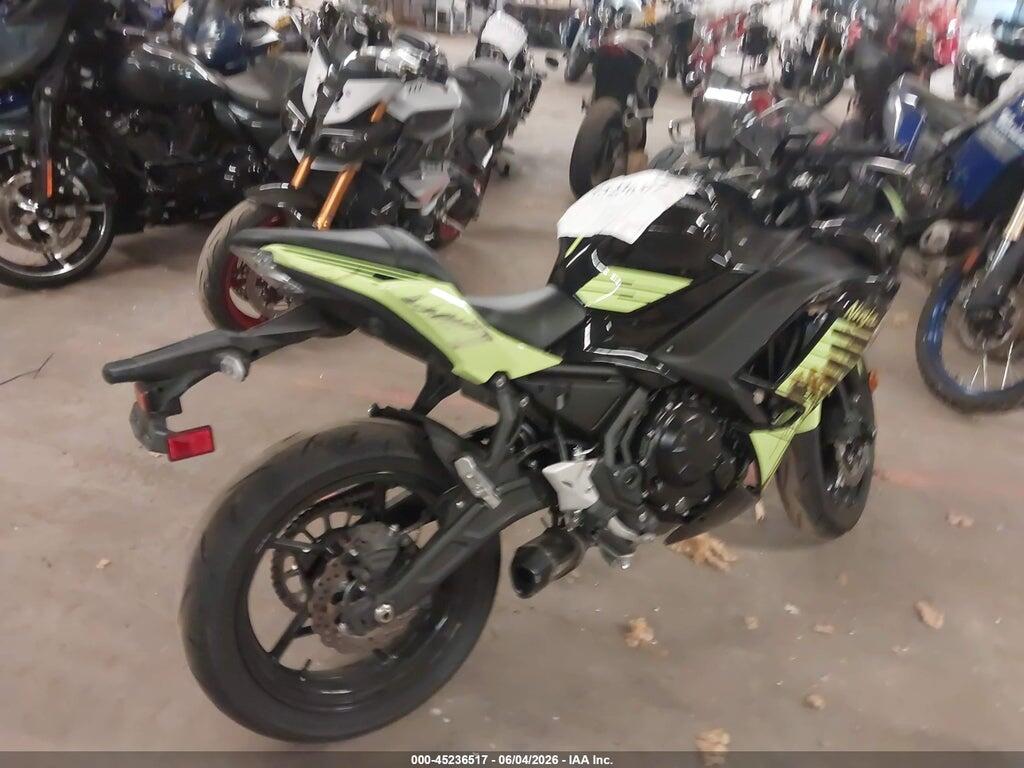 ML5EXEP1XTDAH5713 2026 KAWASAKI EX650 photo no. 4