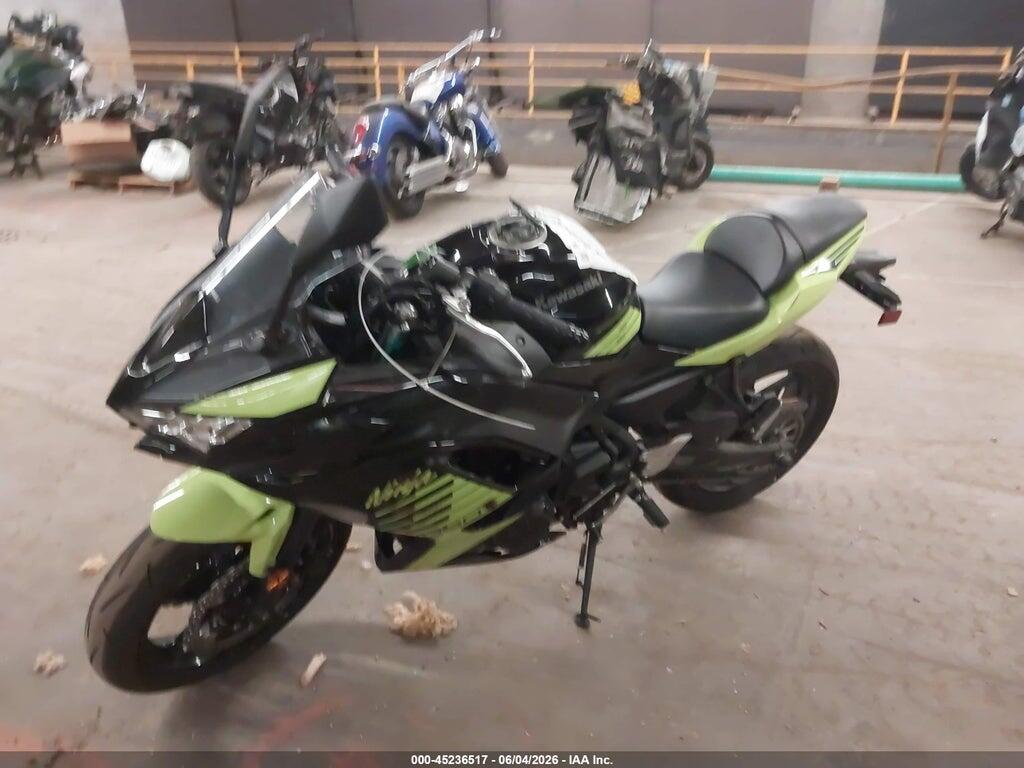 ML5EXEP1XTDAH5713 2026 KAWASAKI EX650 photo no. 9