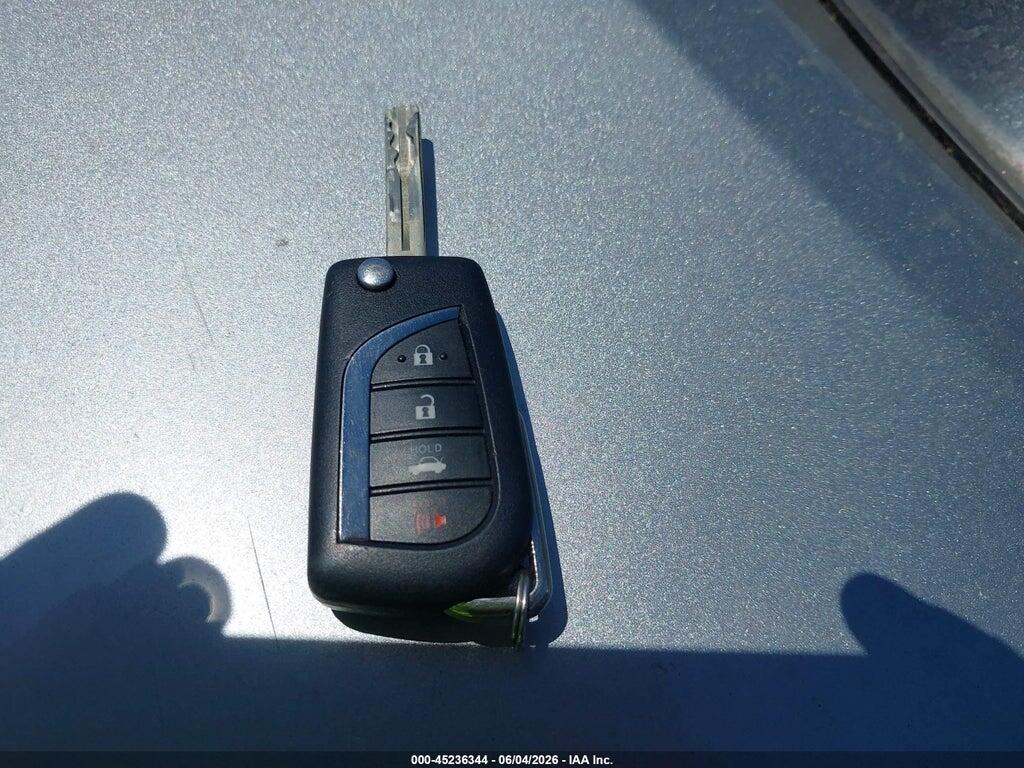 4T1B11HK4JU106944 2018 TOYOTA CAMRY photo no. 11