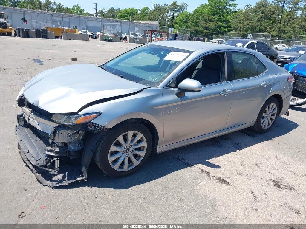 4T1B11HK4JU106944 2018 TOYOTA CAMRY photo no. 2