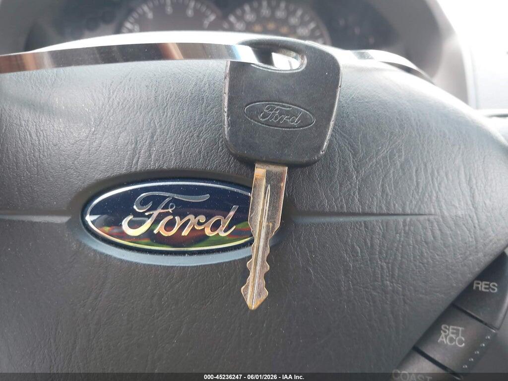 1FAFP34N65W218595 2005 FORD FOCUS photo no. 11