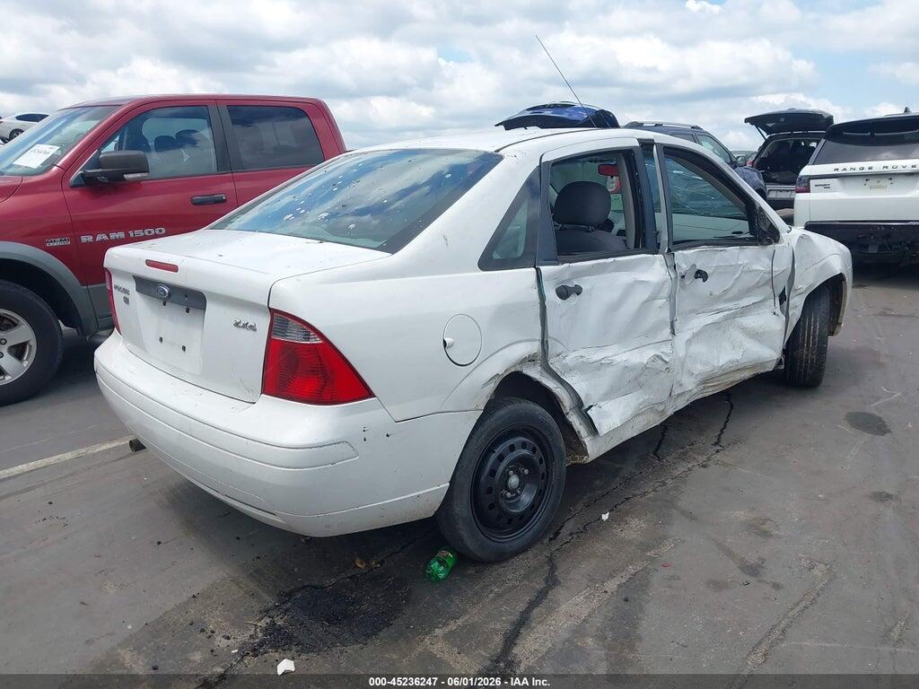 1FAFP34N65W218595 2005 FORD FOCUS photo no. 4