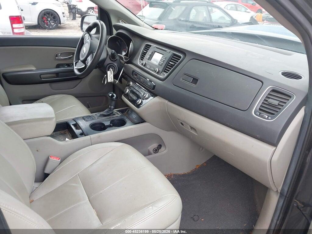 KNDMB5C10G6127402 2016 KIA SEDONA photo no. 5