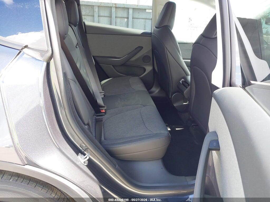 7SAYGDED3TA696117 2026 TESLA MODEL Y photo no. 8