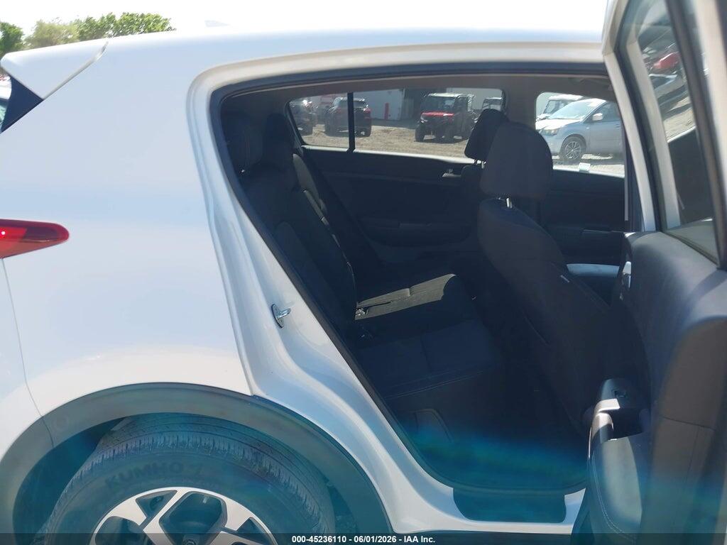KNDPMCAC8N7981724 2022 KIA SPORTAGE photo no. 8