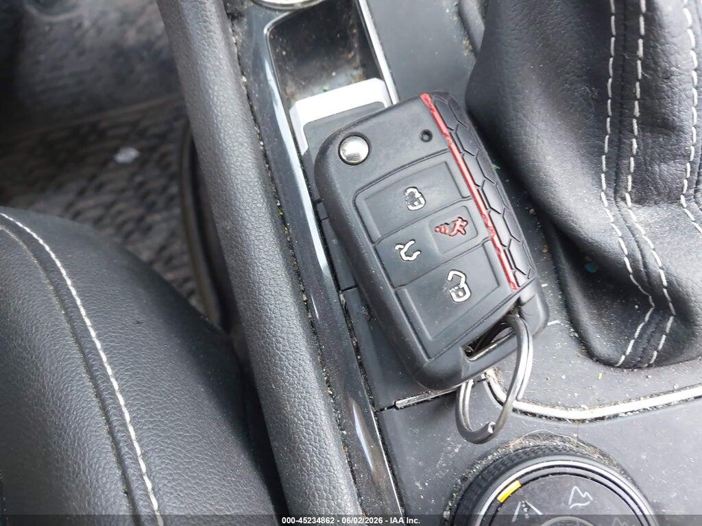 3VV2B7AX0MM047637 2021 VOLKSWAGEN TIGUAN photo no. 11