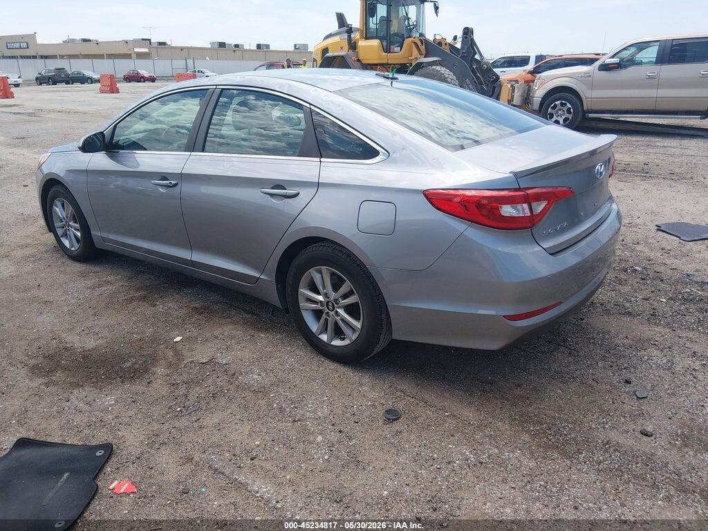 5NPE24AF6FH025815 2015 HYUNDAI SONATA photo no. 3