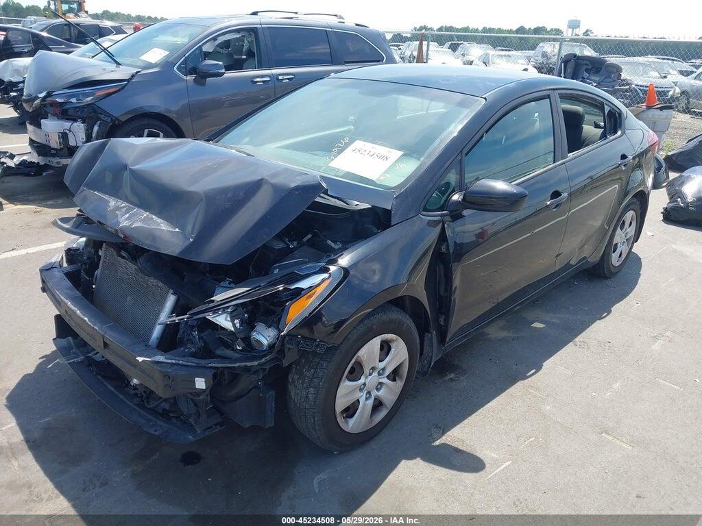 3KPFK4A71JE236320 2018 KIA FORTE photo no. 2