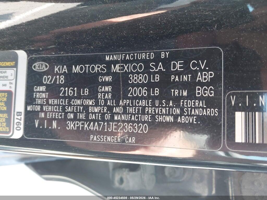 3KPFK4A71JE236320 2018 KIA FORTE photo no. 9