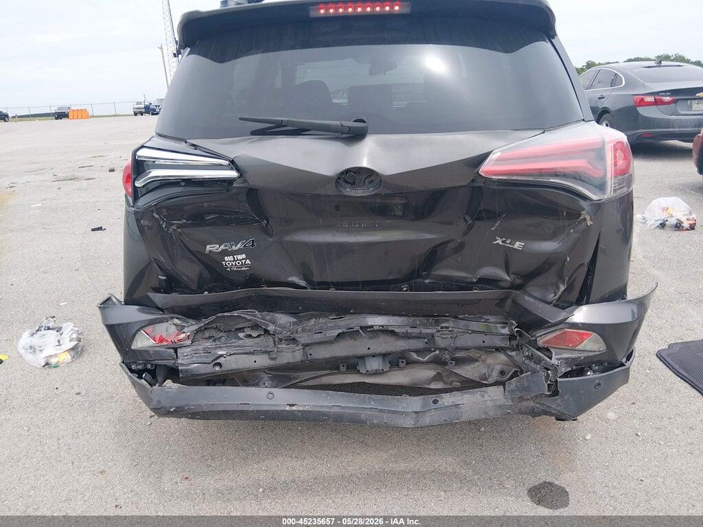 JTMWFREV3HJ124755 2017 TOYOTA RAV4 photo no. 6