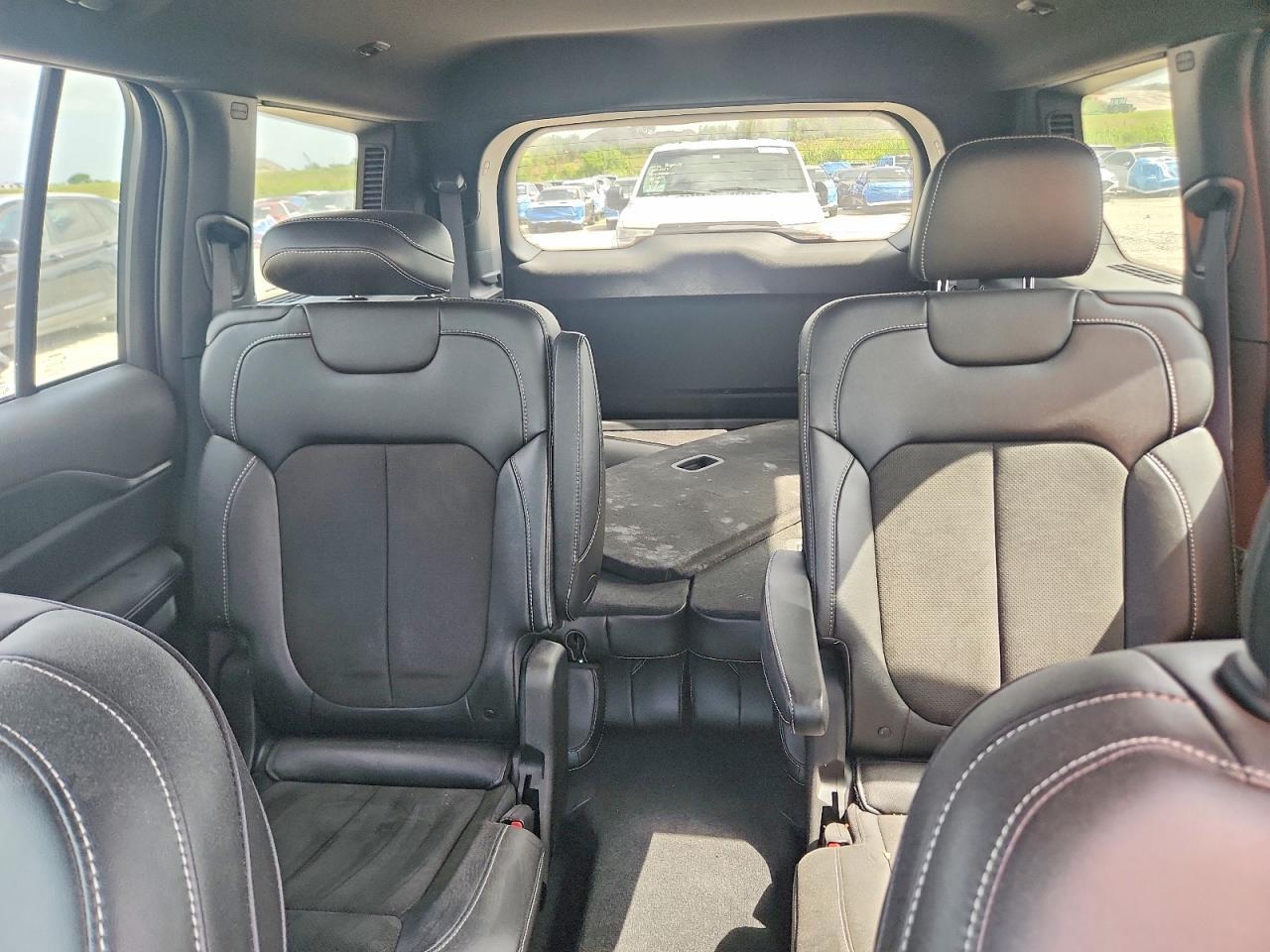 2023 JEEP GRAND CHEROKEE L LAREDO/L ALTITUDE — Фото 10 из 13