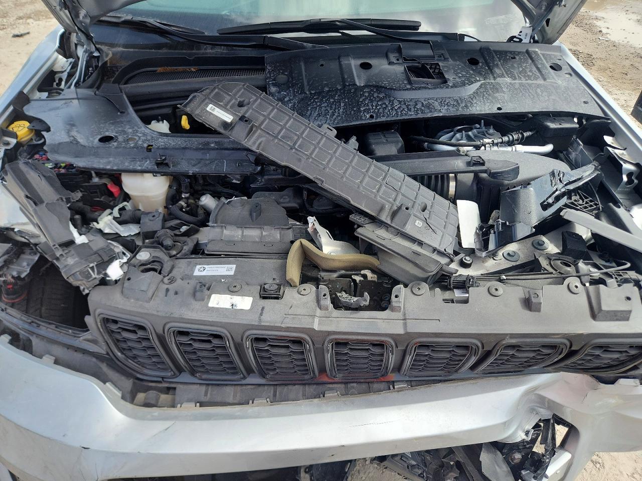 2023 JEEP GRAND CHEROKEE L LAREDO/L ALTITUDE — Фото 12 из 13