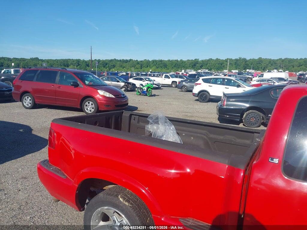 1GCCS19W828212931 2002 CHEVROLET S-10 photo no. 8