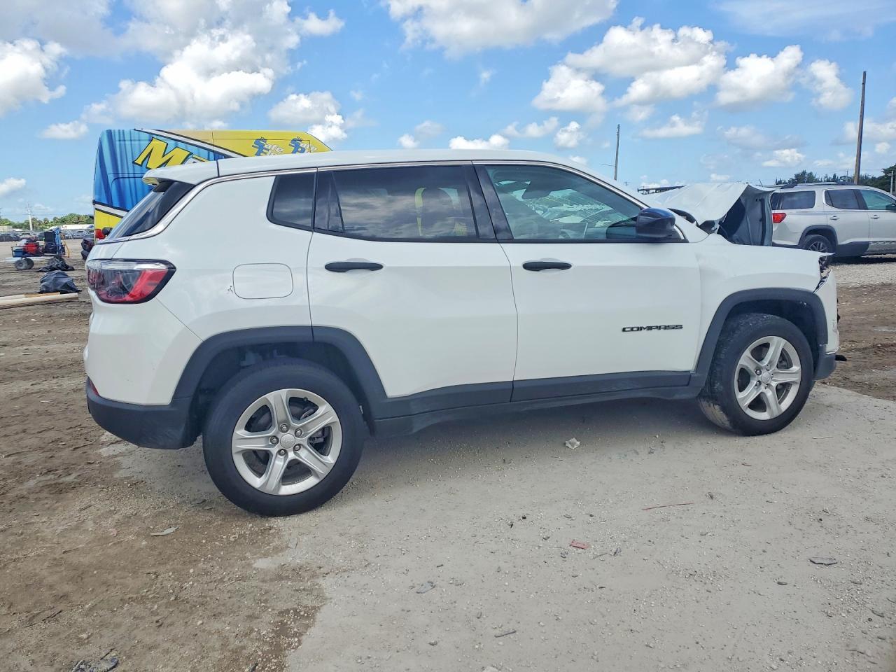 2023 JEEP COMPASS SPORT — Фото 3 из 14