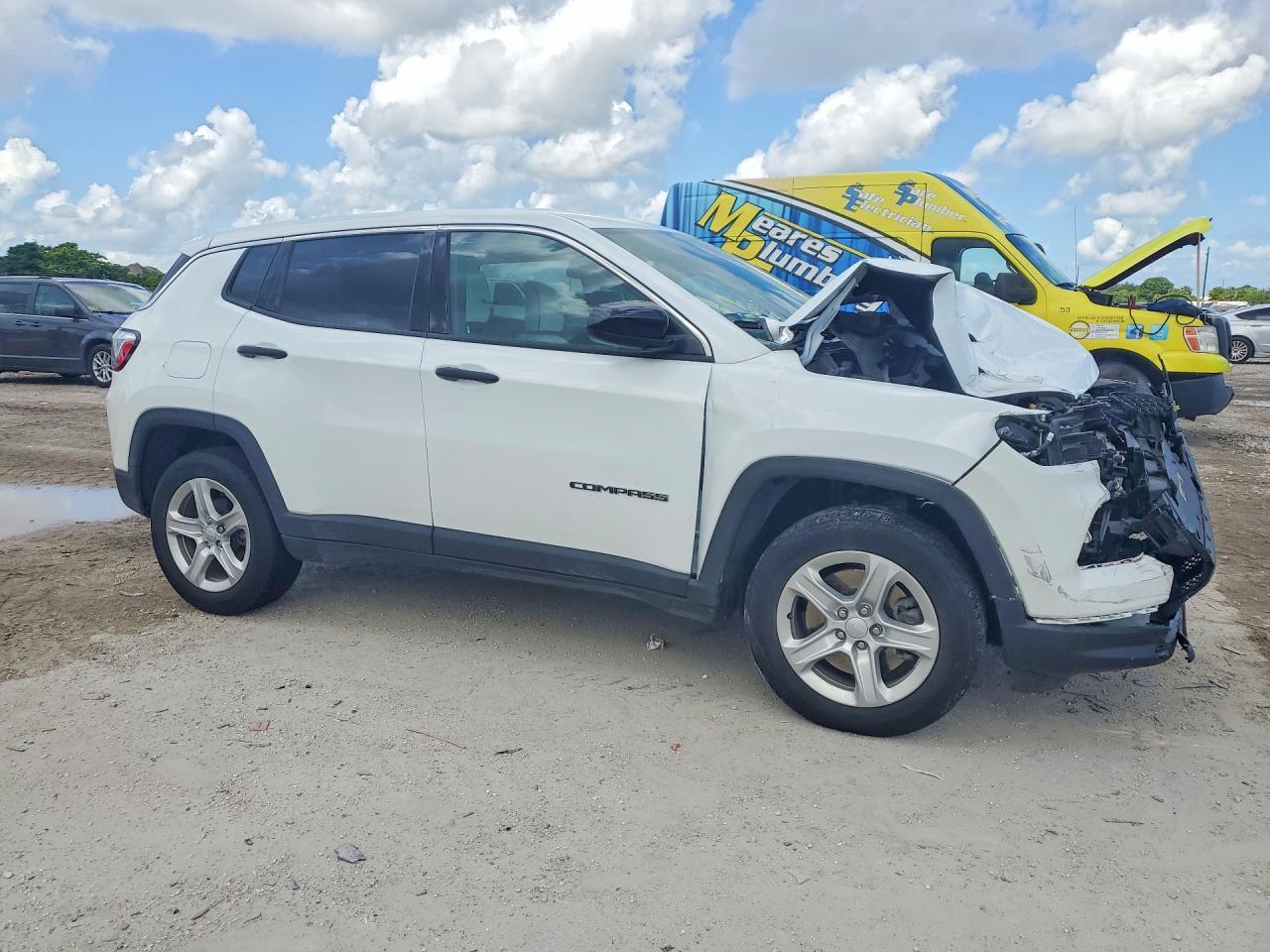 2023 JEEP COMPASS SPORT — Фото 4 из 14