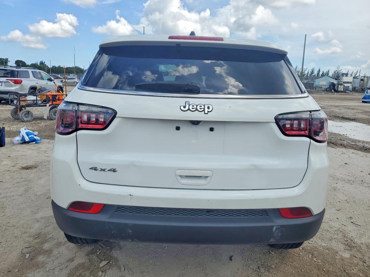2023 JEEP COMPASS SPORT — Фото 6 из 14