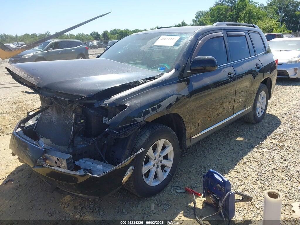 5TDBK3EHXDS226729 2013 TOYOTA HIGHLANDER photo no. 2