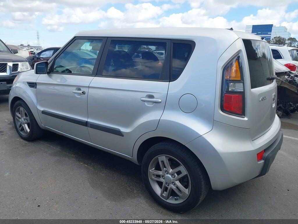 KNDJT2A28B7268117 2011 KIA SOUL photo no. 3