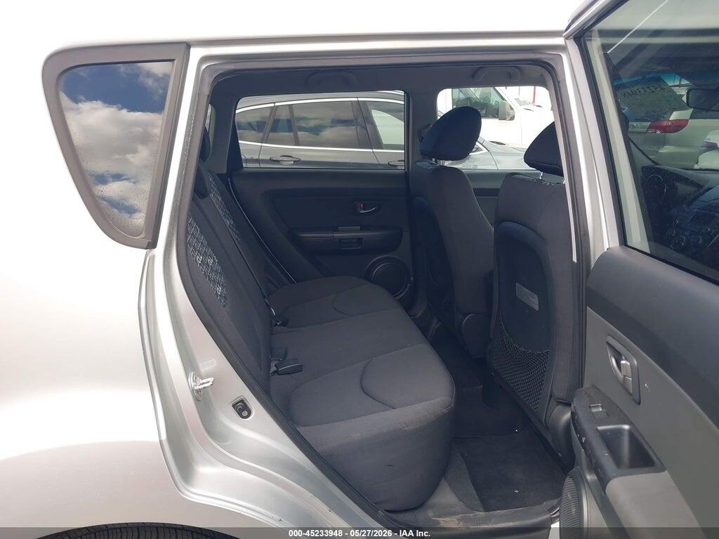 KNDJT2A28B7268117 2011 KIA SOUL photo no. 8
