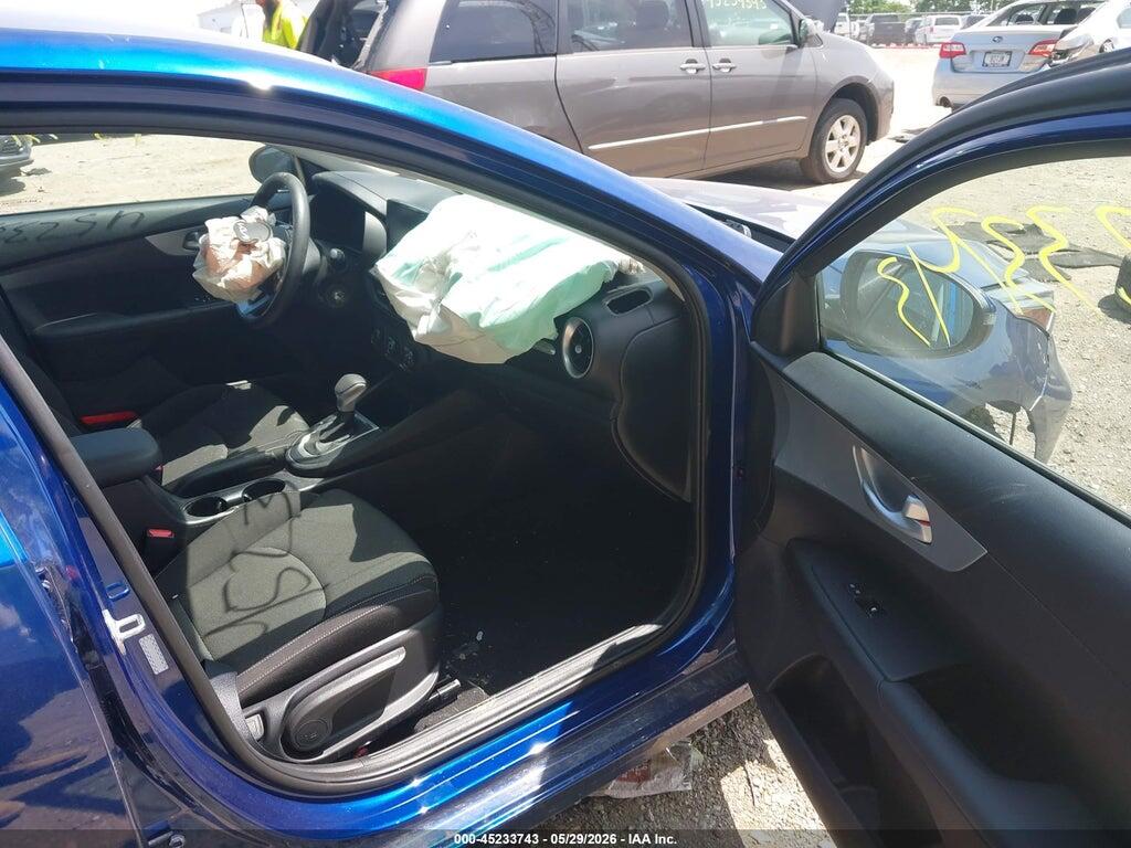 3KPF24AD9PE595624 2023 KIA FORTE photo no. 5