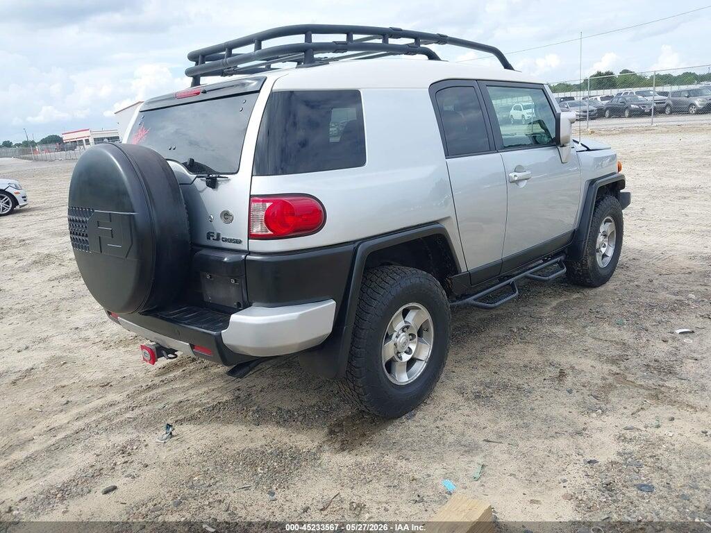 JTEBU11FX8K019107 2008 TOYOTA FJ CRUISER photo no. 4