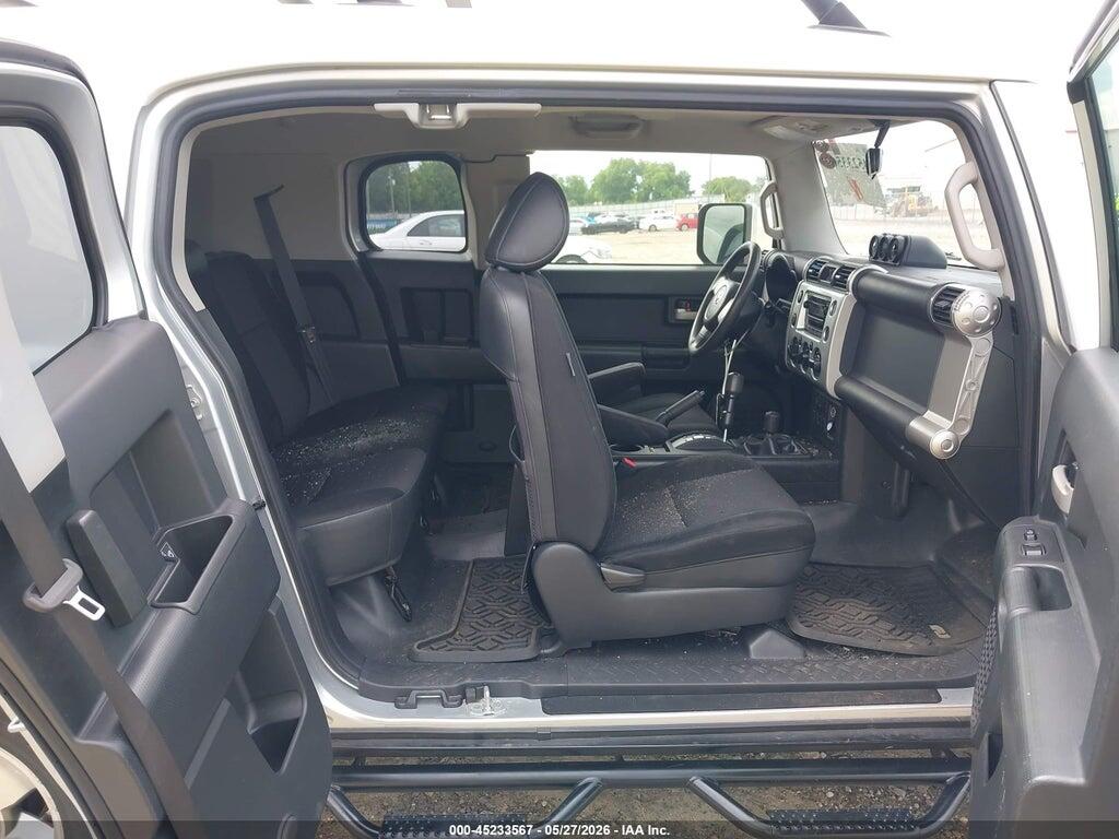 JTEBU11FX8K019107 2008 TOYOTA FJ CRUISER photo no. 8