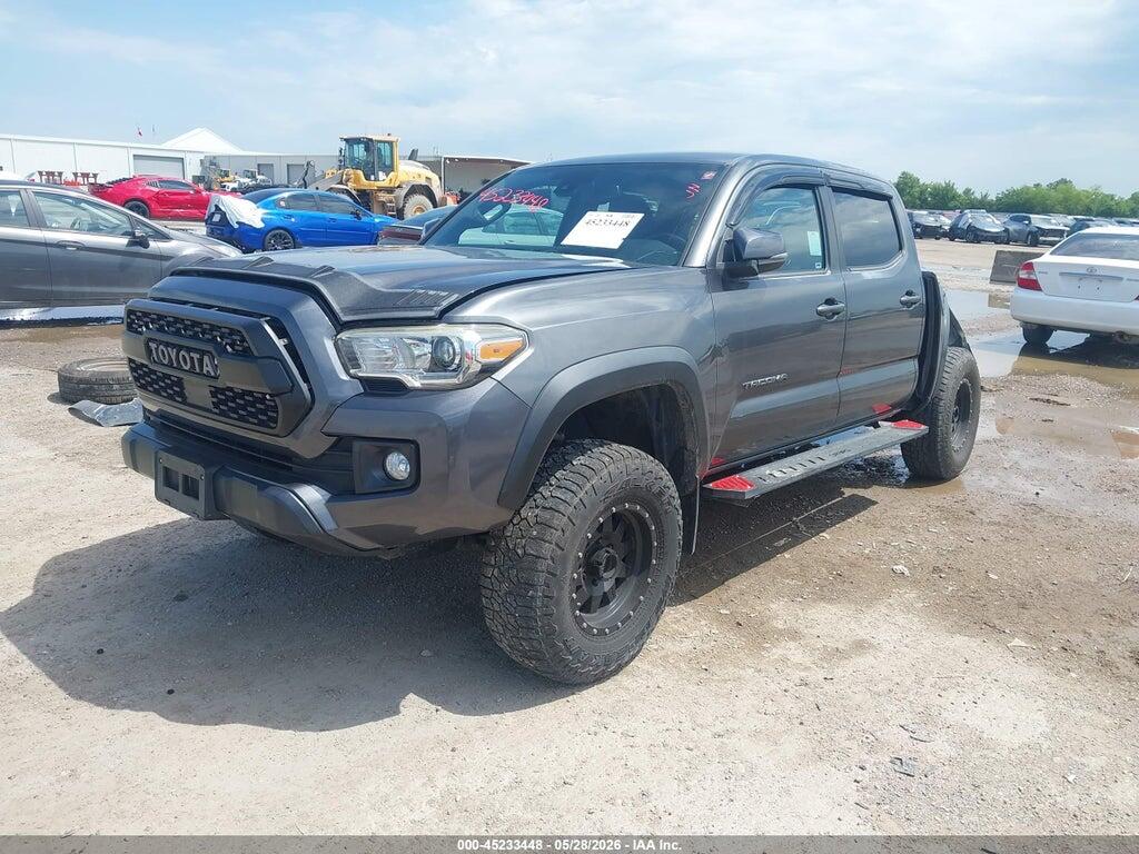 3TMAZ5CN9JM075471 2018 TOYOTA TACOMA photo no. 2