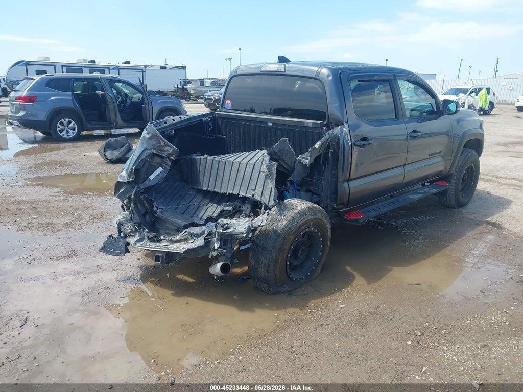 3TMAZ5CN9JM075471 2018 TOYOTA TACOMA photo no. 4
