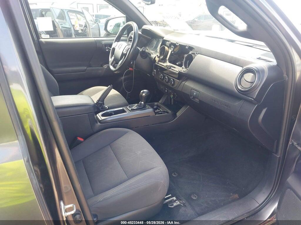 3TMAZ5CN9JM075471 2018 TOYOTA TACOMA photo no. 5
