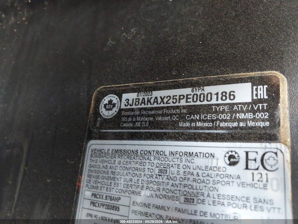 3JBAKAX25PE000186 2023 CAN-AM COMMANDER photo no. 10