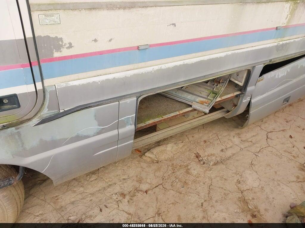 3FCMF53G6MJA00501 1991 FORD F530 photo no. 6