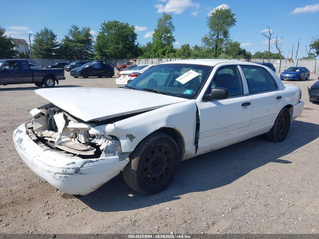 2FABP7AV0BX103999 2011 FORD CROWN VICTORIA photo no. 2
