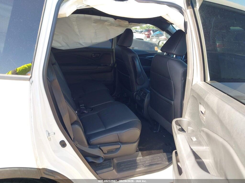 5FNYF8H54PB030095 2023 HONDA PASSPORT photo no. 8