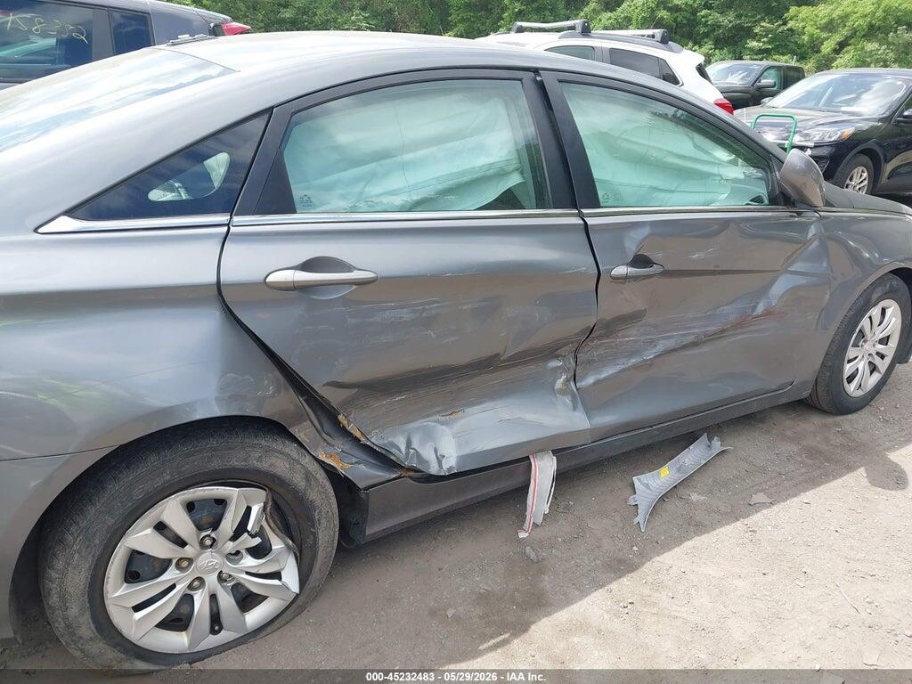 5NPEB4AC4CH472824 2012 HYUNDAI SONATA photo no. 6