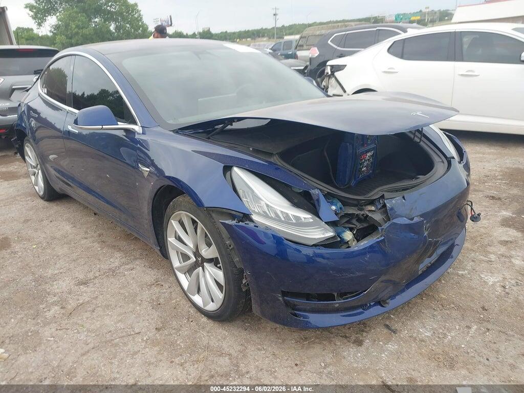 5YJ3E1EA1JF164463 2018 TESLA MODEL 3 photo no. 1
