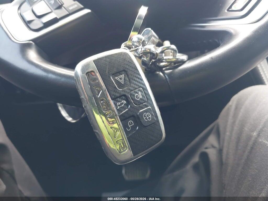 SADCM2FV5KA357210 2019 JAGUAR F-PACE photo no. 11