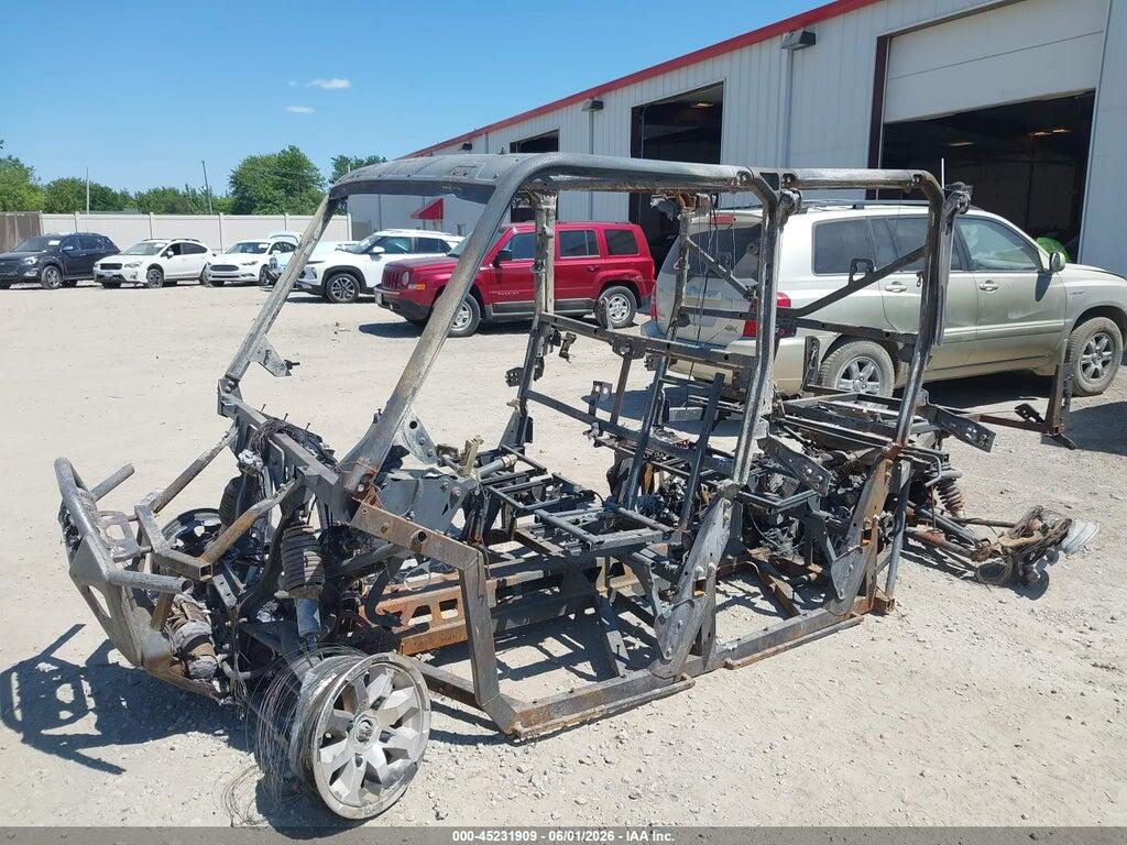3JBUUAX46PK010249 2023 CAN-AM DEFENDER MAX photo no. 2
