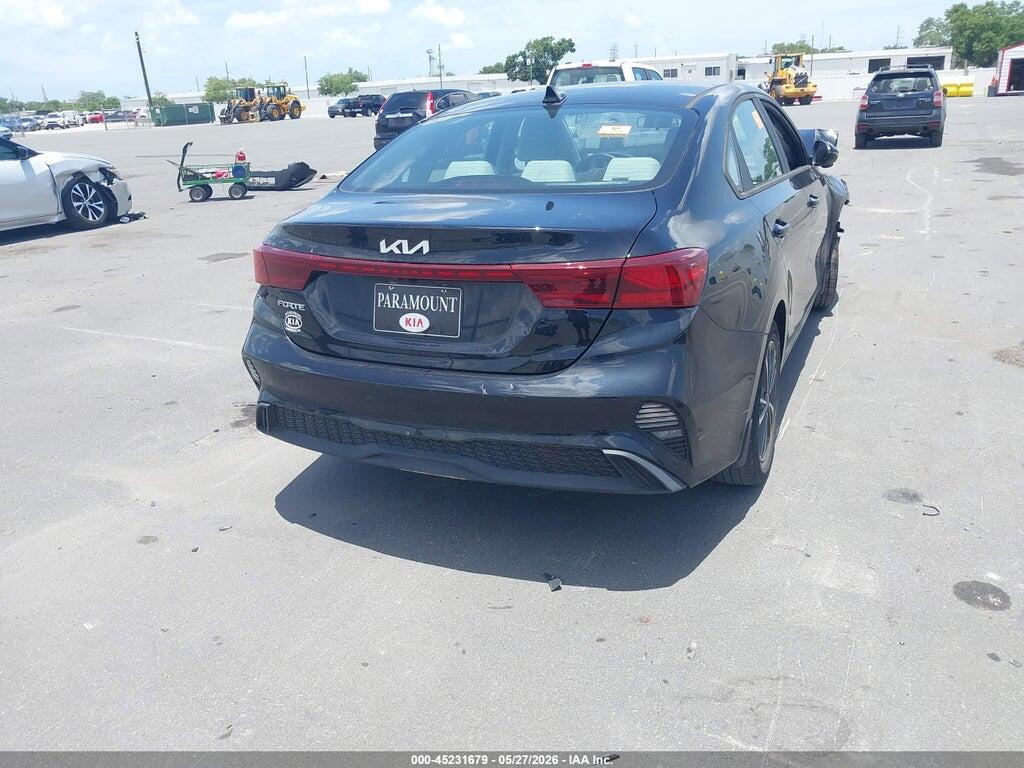 3KPF24AD0NE468595 2022 KIA FORTE photo no. 4