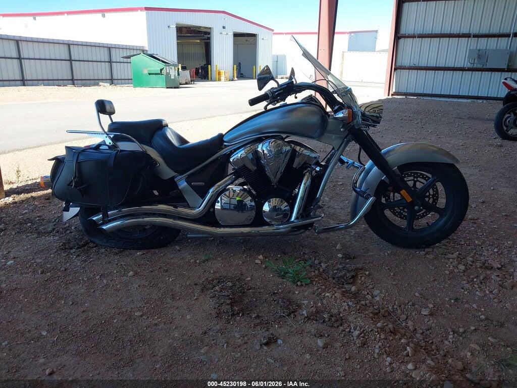 JH2SC6672DK300423 2013 HONDA VT1300 photo no. 12