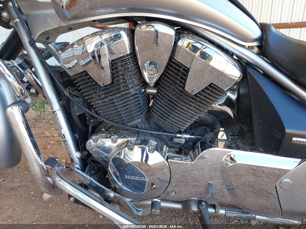 JH2SC6672DK300423 2013 HONDA VT1300 photo no. 9