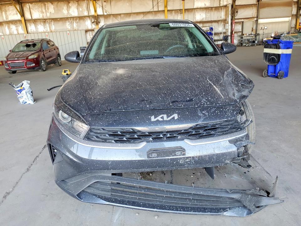 2023 KIA FORTE LXS — Фото 5 из 12
