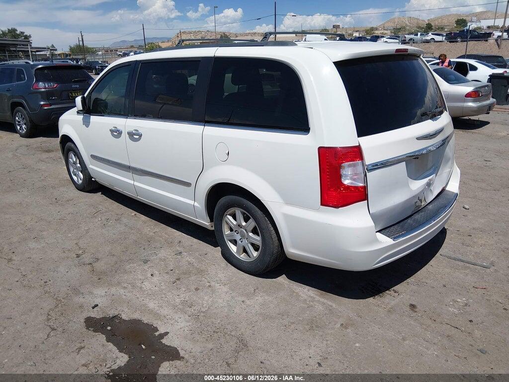 2A4RR5DG7BR635639 2011 CHRYSLER TOWN & COUNTRY photo no. 3