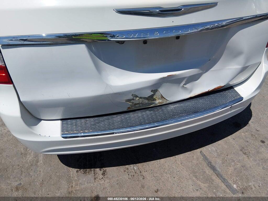 2A4RR5DG7BR635639 2011 CHRYSLER TOWN & COUNTRY photo no. 6