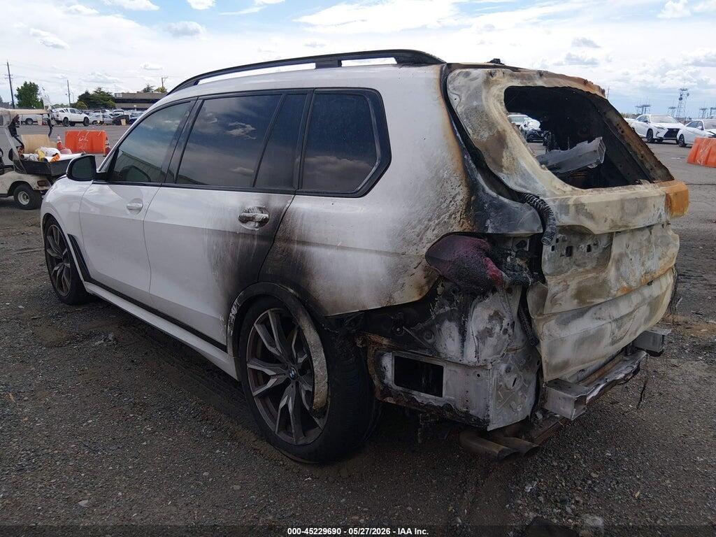 5UXCX6C00M9E30976 2021 BMW X7 photo no. 3